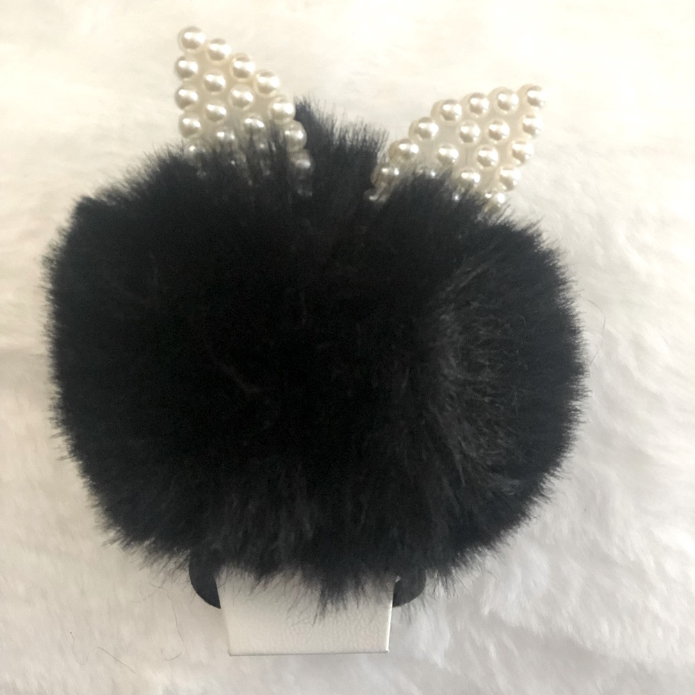 Pom Pom hair tie